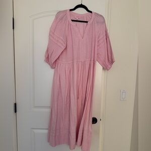 Seraphina Pink Dress. Size Small. NWOT.